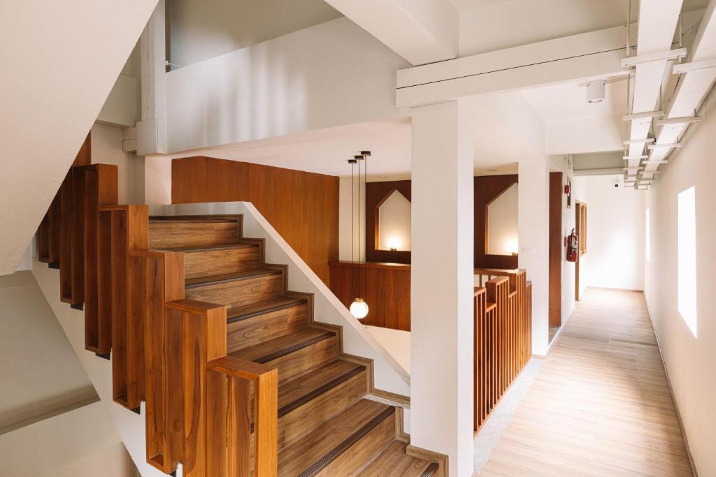 Maplewood Hotel Chiangmai - Resim 7