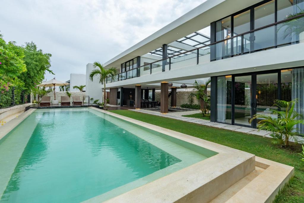 Acqua 3BR Luxury Golf-view Villa with 13m Pool & Starlink - Uluwatu ... - Luxury Golf View Rentals With Private Pool And Ocean View
