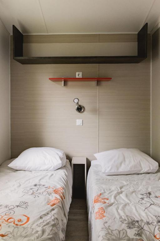 Postel nebo postele na pokoji v ubytování Camping ZELAIA