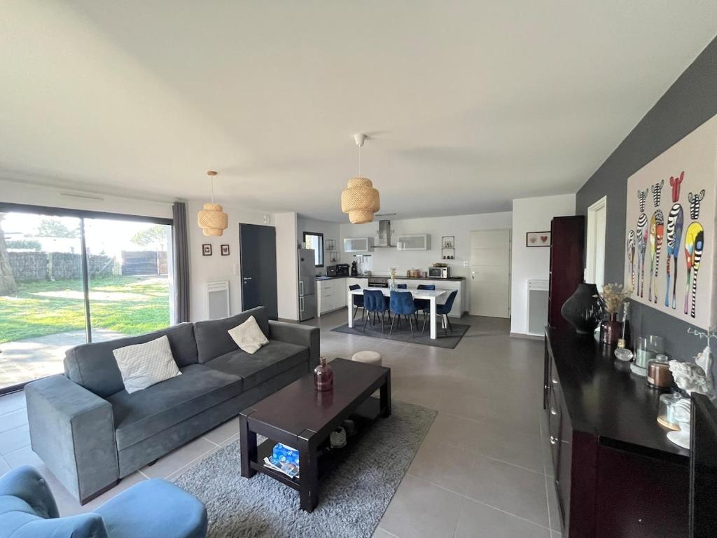 Χώρος καθιστικού στο Peaceful house for 6 people 400 m from the sea