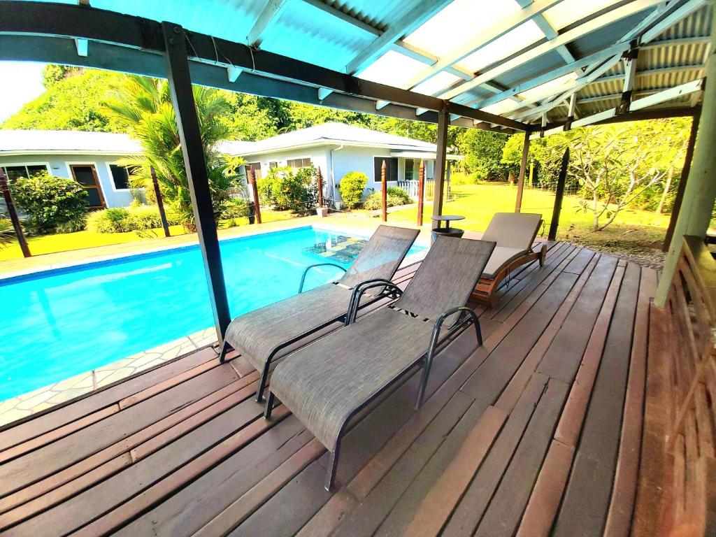 Bazén v ubytování Ocean Breeze Guest House nebo v jeho okolí
