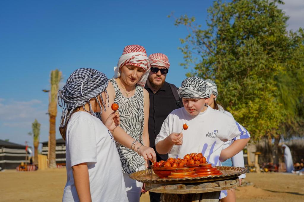 Hosté ubytování Al Marmoom Oasis Luxury Tents and Bedouin Experience