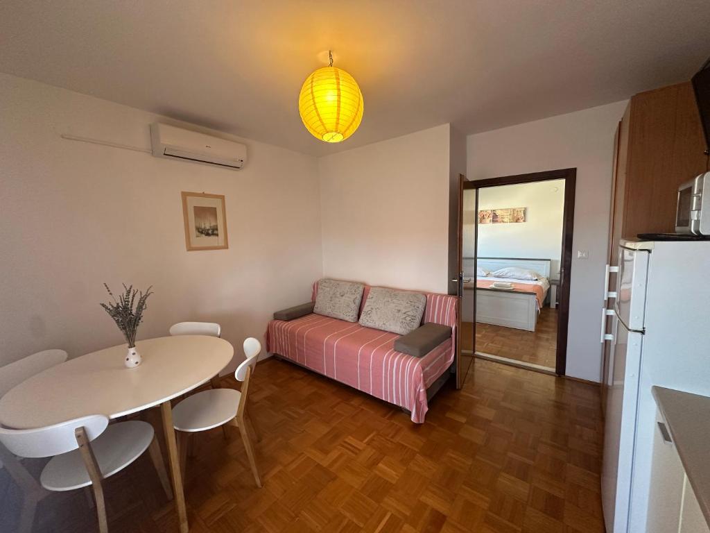 Kuchyň nebo kuchyňský kout v ubytování Apartments Iva