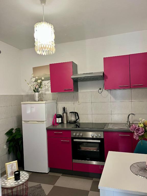 Kuchyň nebo kuchyňský kout v ubytování B&B Buzolic