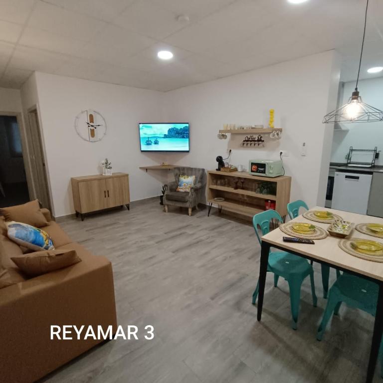 Kuchyň nebo kuchyňský kout v ubytování Apartamentos Reyamar