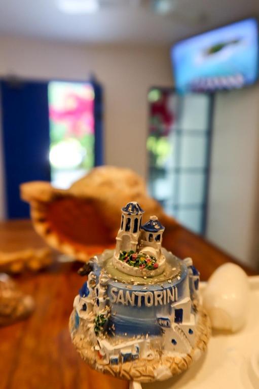 TV a/nebo společenská místnost v ubytování Santorini Maafushi Maldives