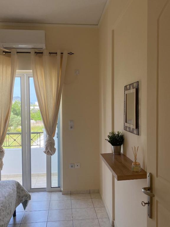 Fotografie z fotogalerie ubytování Nan Apart 2, Salamina v destinaci Paloúkia