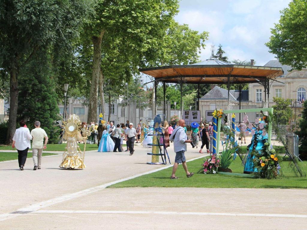 Hosté ubytování ibis Montargis