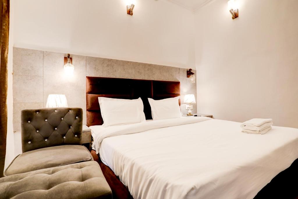 Postel nebo postele na pokoji v ubytování Hotel Atlantis Continental