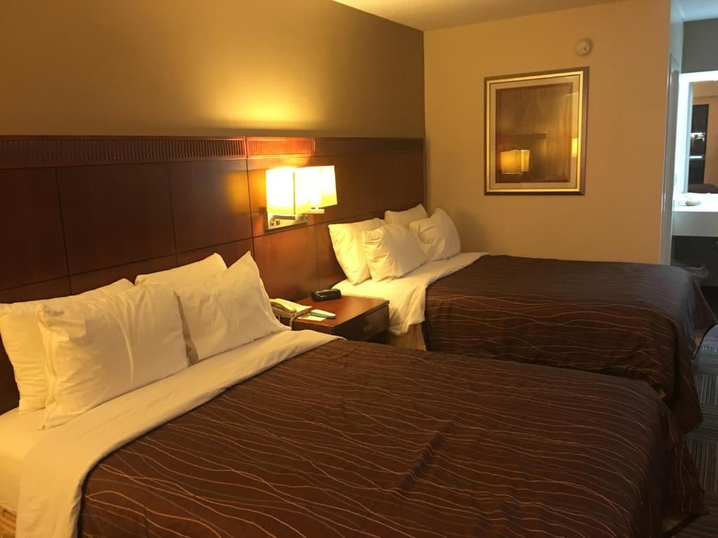 Nations Inn - West Jefferson - Doppelzimmer Mit Zwei Doppelbetten