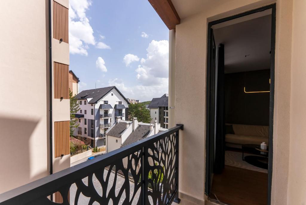 Balkón nebo terasa v ubytování Modena Resort Spa & Wellness Zlatibor