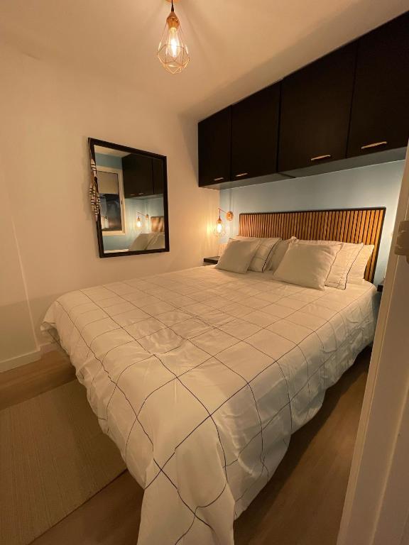 Postel nebo postele na pokoji v ubytování Hauzify I Apartament Mar d'Aro