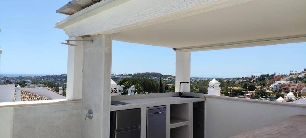 Fotografia z galérie ubytovania 3 bedroom duplex penthouse with stunning rooftop solarium and see views v Marbelli