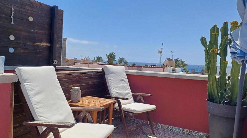 Balkon lub taras w obiekcie Modern house with 2 bedrooms near the beach