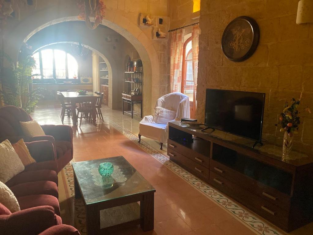 Posezení v ubytování Barumbara Farmhouse