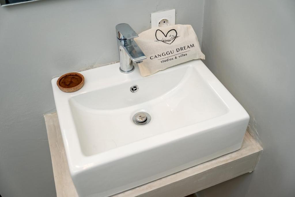 Canggu Dream Studios & Villas - 16