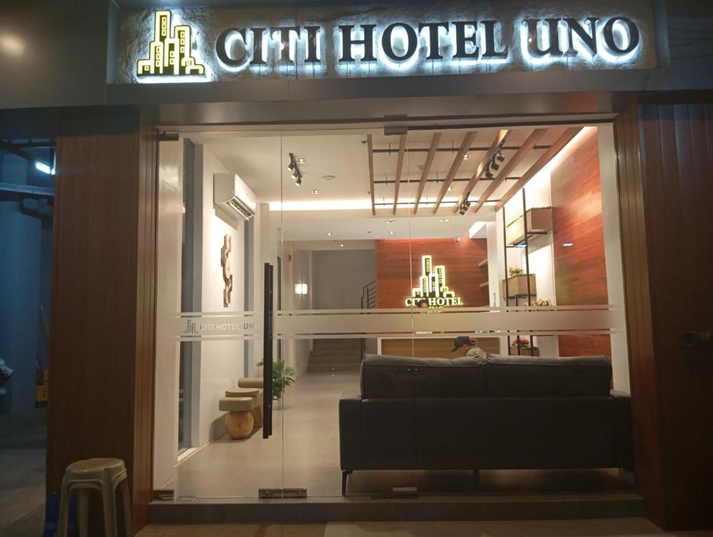Certifikát, hodnocení, plakát nebo jiný dokument vystavený v ubytování Citi Hotel Uno