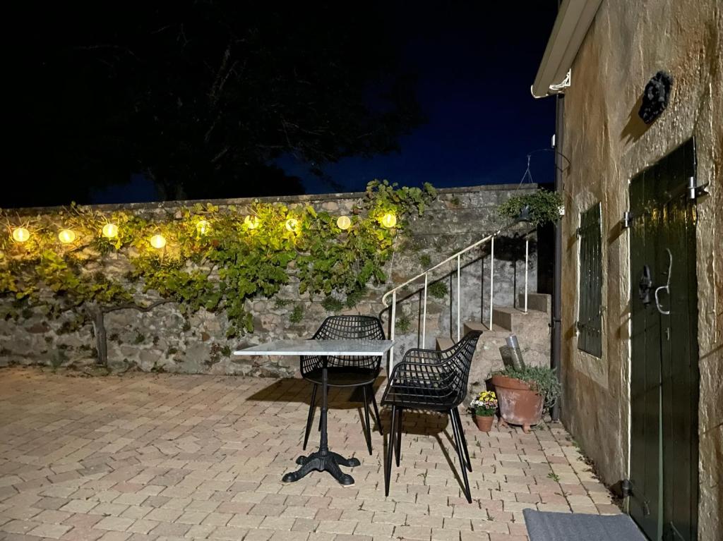 Photo de la galerie de l'établissement L'Etang de la Cure, à Colombier-en-Brionnais