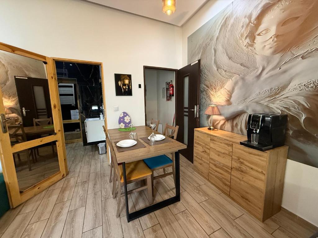 Kuchyňa alebo kuchynka v ubytovaní Apartamenty Premium PRETTY WOMAN self check-in 24h - Bytom Chorzów Katowice