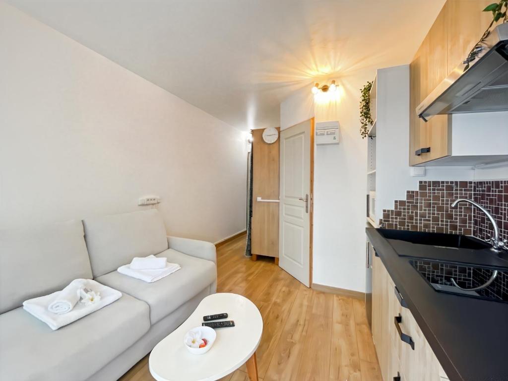 Kuchyň nebo kuchyňský kout v ubytování Le Winston - Studio Cosy - Métro - Rennes