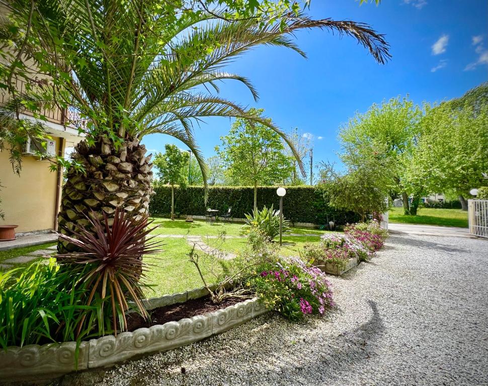 Zahrada ubytování Bed&Breakfast Villa Lorena