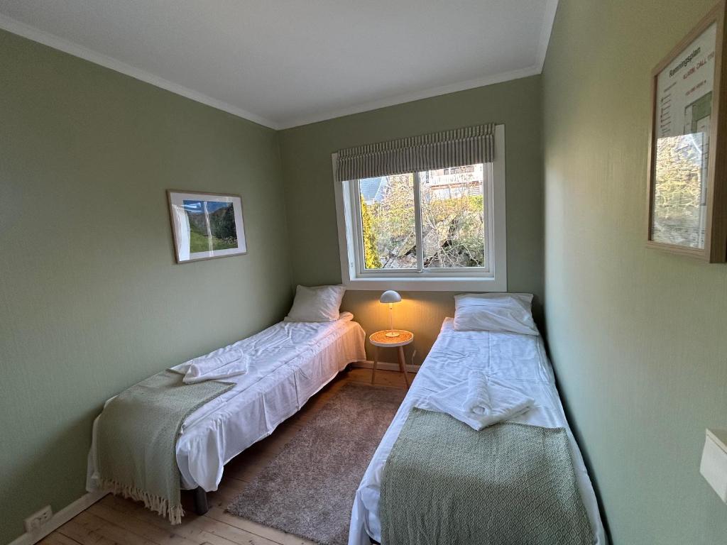 Sognefjord Gjesteheim - Chambre Double à Deux Lits