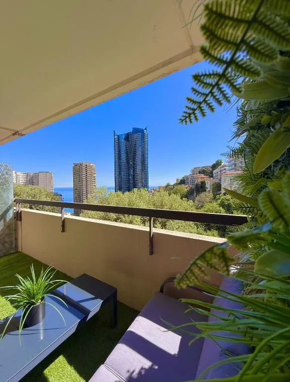 Studio de LUXE Portes de Monaco - Vue MER - Piscine - Wifi