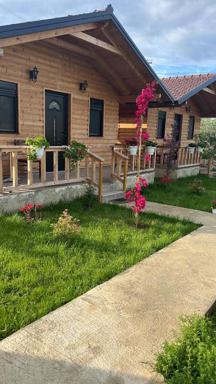 Zahrada ubytování Guest House Dimal Berat