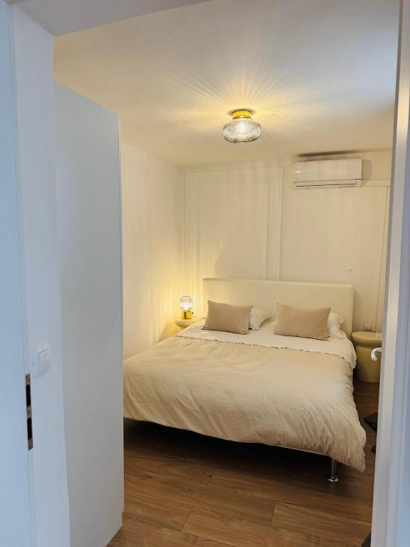 Posteľ alebo postele v izbe v ubytovaní Apartment Stari Dvor