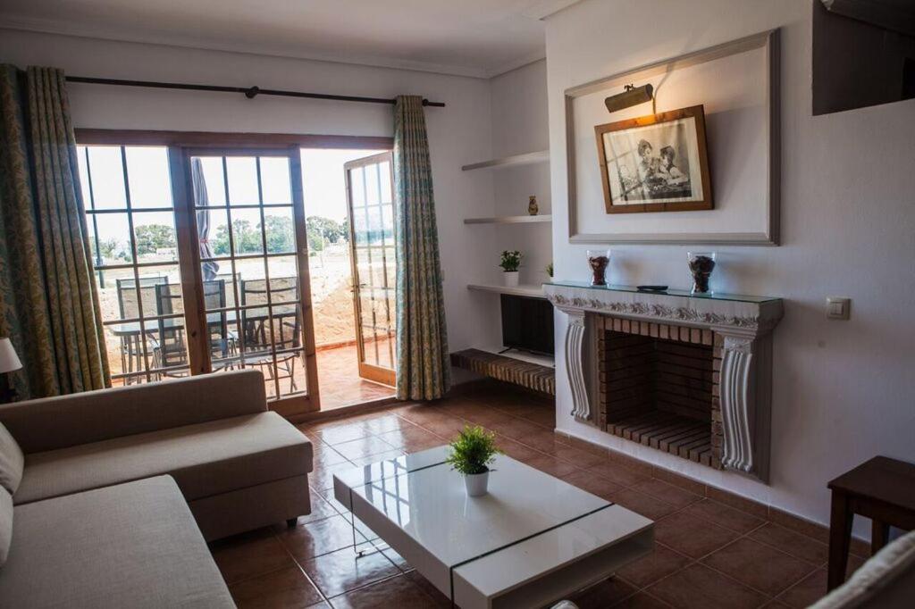 Apartamentos Turísticos Bahía Sur - Apartamento De Dos Dormitorios