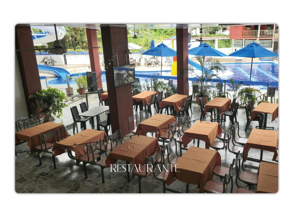 Restaurace v ubytování Hotel Orquidea Dorada R