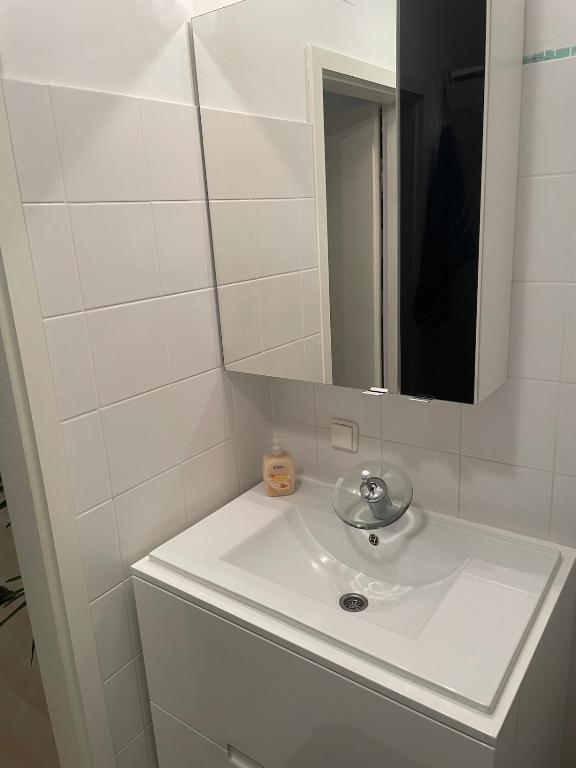 Koupelna v ubytování Moderne Wohnung mit Garten