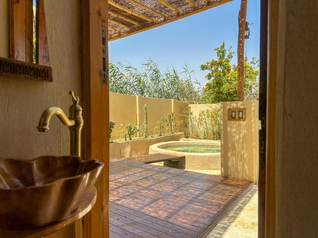 Fotografie z fotogalerie ubytování Waterside Loft -Rustic & Lux Tunis Artisan Village v destinaci Tunis