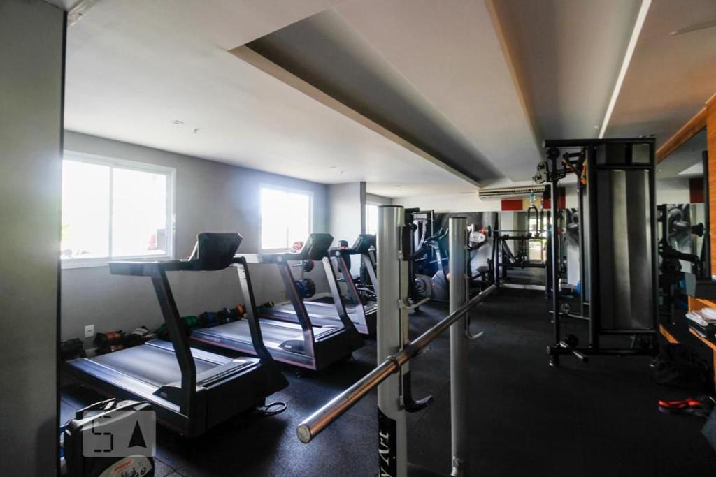 The fitness centre and/or fitness facilities at Cobertura Sublime Max