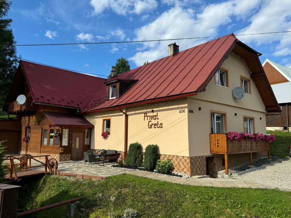 The building in which the homestay is located