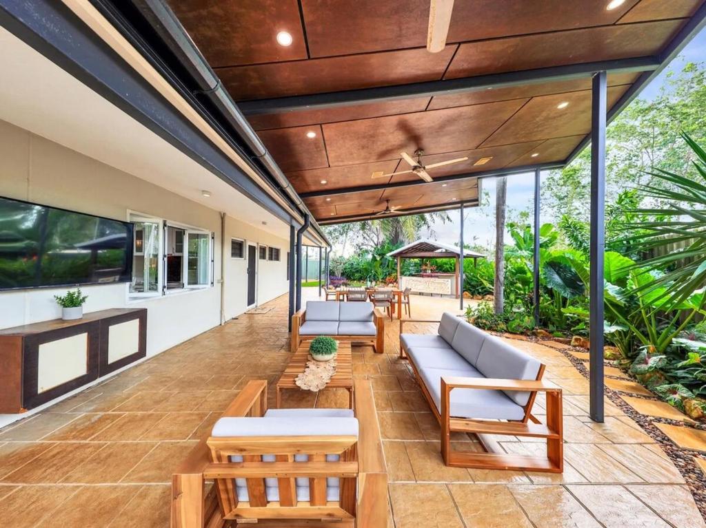 Κήπος έξω από το Tropical Dream Home