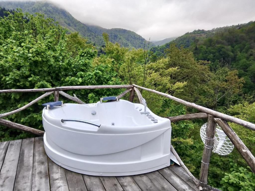Příroda nedaleko luxury tent