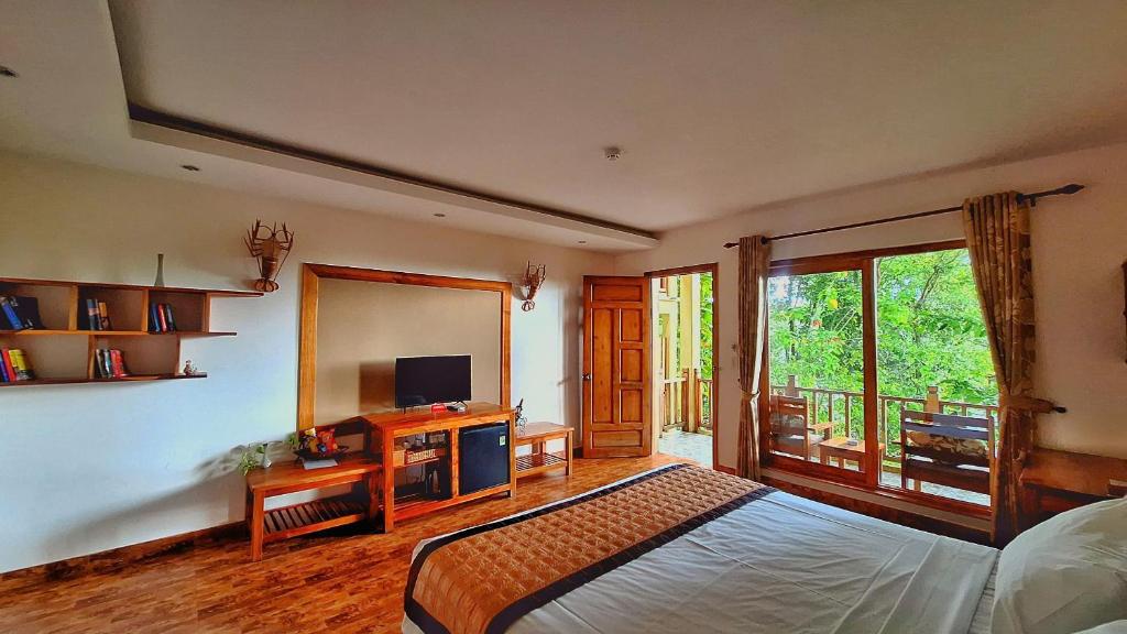 TV/trung tâm giải trí tại Ancarine Beach Resort