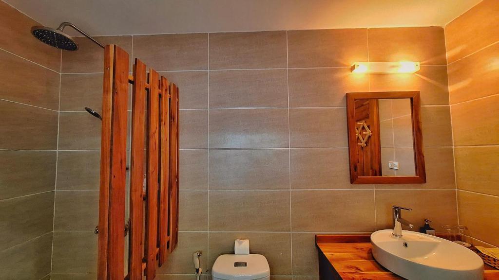 Ancarine Beach Resort - 12