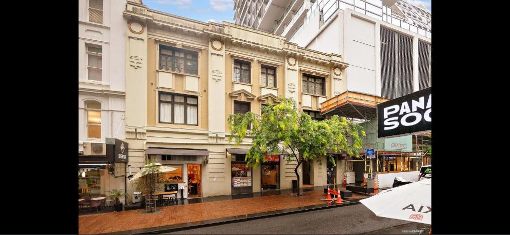 Το κτήριο όπου στεγάζεται  το διαμέρισμα