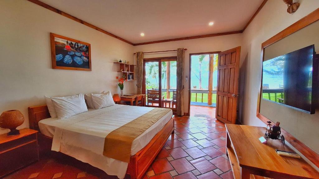 Ancarine Beach Resort - 13