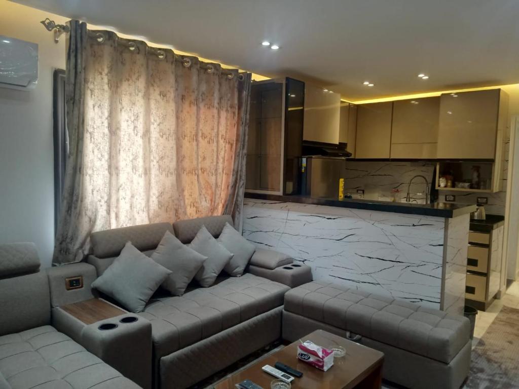 Kuchyň nebo kuchyňský kout v ubytování شاليه فندقي هلنان بورفؤادHelnan Hotel Chalet in Port Fouad, Port Said
