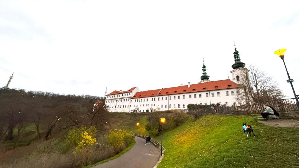 Budova, kde se apartmán nachází