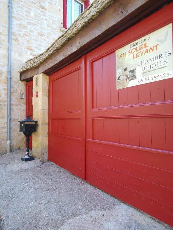 Au Soleil Levant Homestay - 10