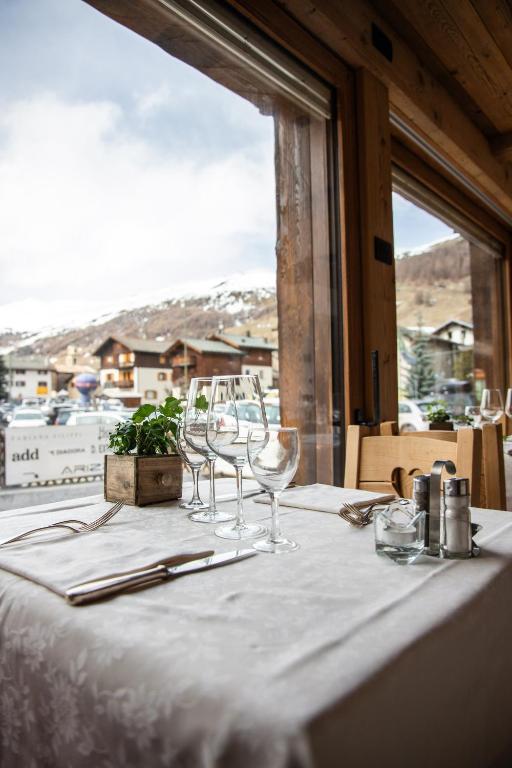 Widok na góry z tego hotelu