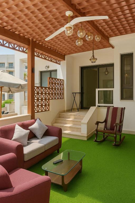 A seating area at Luxurious Chalet in Port Said Governorate Stunning Views