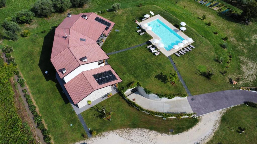 Bazén v ubytovaní Val Mora Bio Apartments alebo v jeho blízkosti