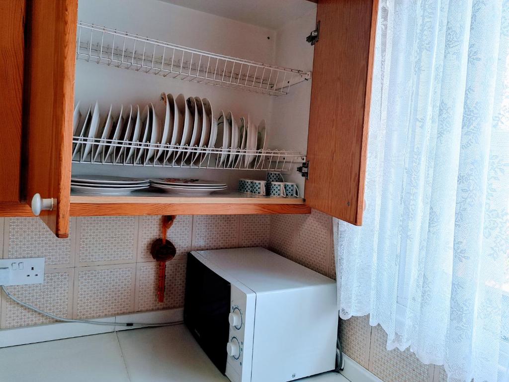 Kuchyň nebo kuchyňský kout v ubytování Kyperounta Troodos mountain house