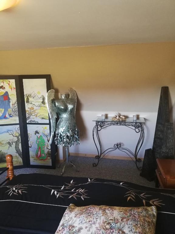 Voodi või voodid majutusasutuse Rooms4you toas