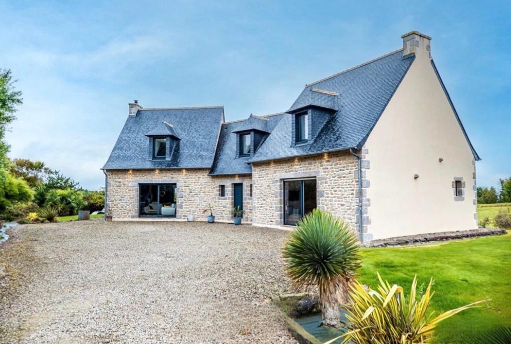 Hoone, kus puhkemaja asub